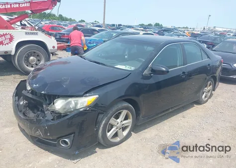 2012 Toyota Camry Se z USA, uszkodzony, nr VIN 4T1BF1FK2CU577448